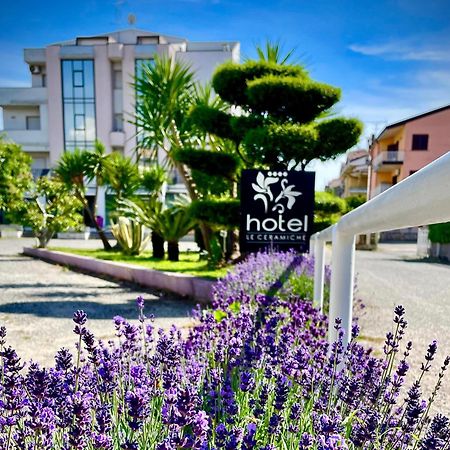 Hotel Le Ceramiche Монтальто-Уффуго Екстер'єр фото