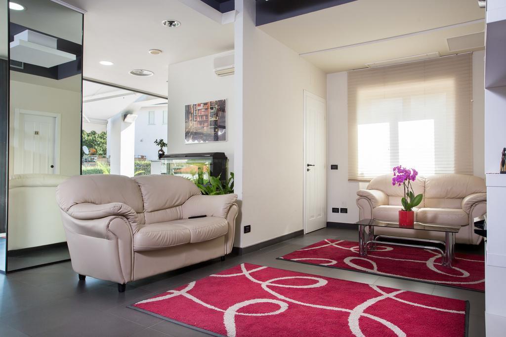 Hotel Le Ceramiche Монтальто-Уффуго Екстер'єр фото