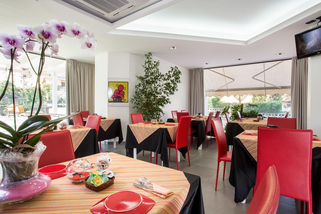 Hotel Le Ceramiche Монтальто-Уффуго Екстер'єр фото