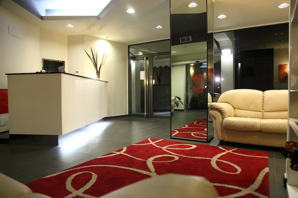 Hotel Le Ceramiche Монтальто-Уффуго Екстер'єр фото